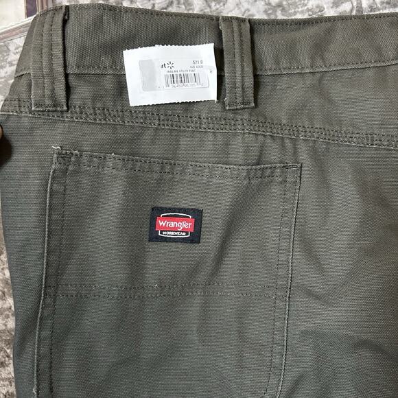 Wrangler Workwear utility pants men's 42 x 30 khaki green heavy duty outdoor NEW - Picture 11 of 13